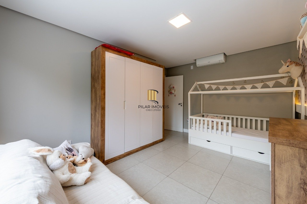 Casa de Condomínio 3 dormitórios no bairro Vila Nova