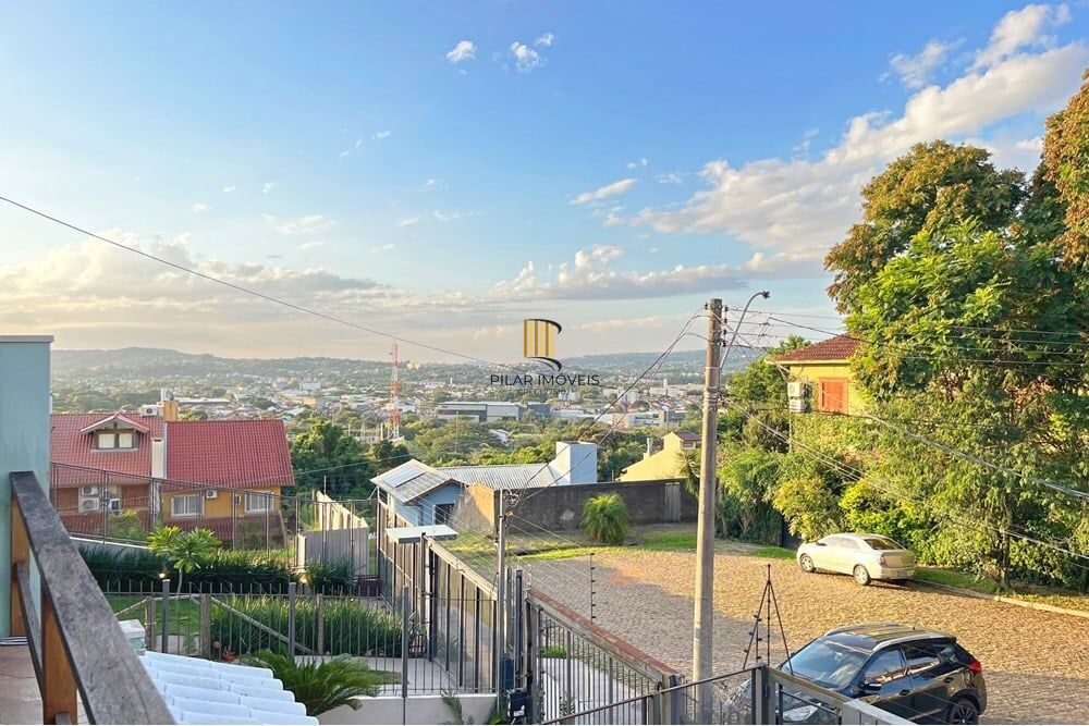 Casa 3 dormitórios no bairro Espírito Santo
