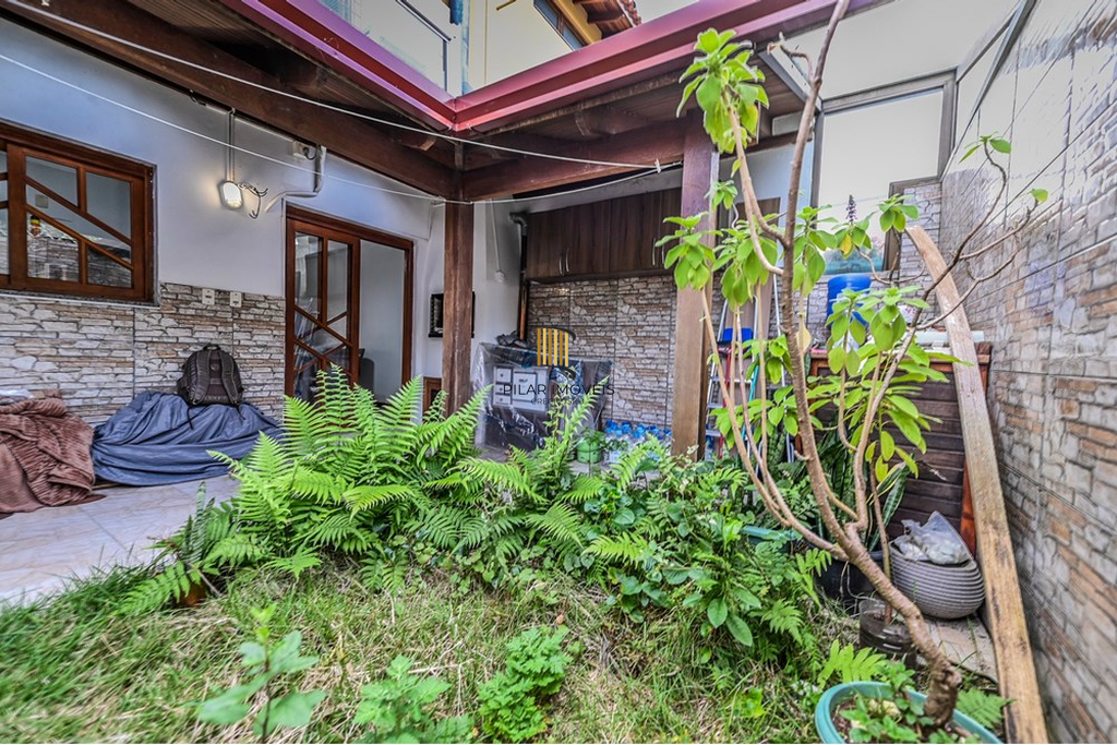 Casa de Condomínio 2 dormitórios no bairro Hípica