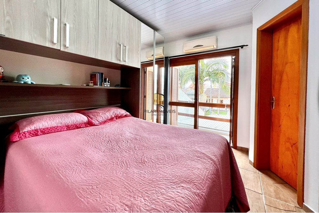 Casa 2 dormitórios no bairro Igara