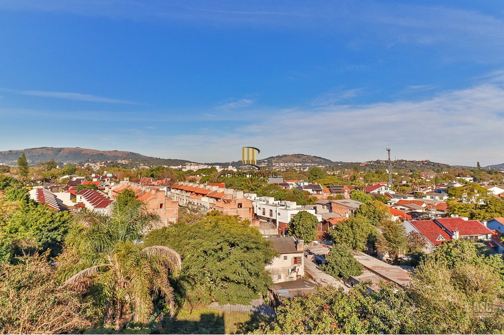 Casa 5 dormitórios no bairro Ipanema