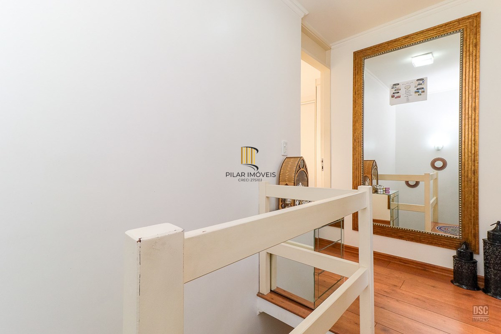 Casa de Condomínio 3 dormitórios no bairro Jardim Itu