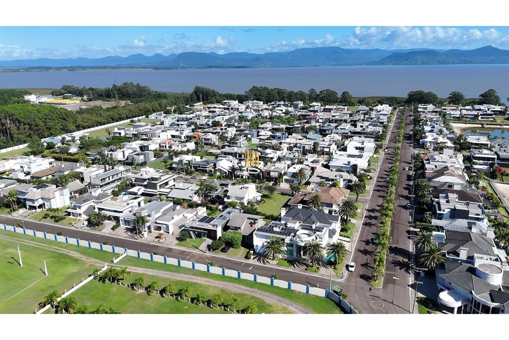 Casa de Condomínio 4 dormitórios no bairro Morada do Sol