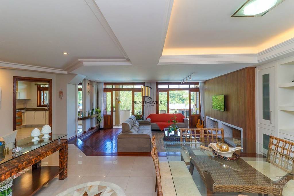 Casa 4 dormitórios no bairro Ipanema