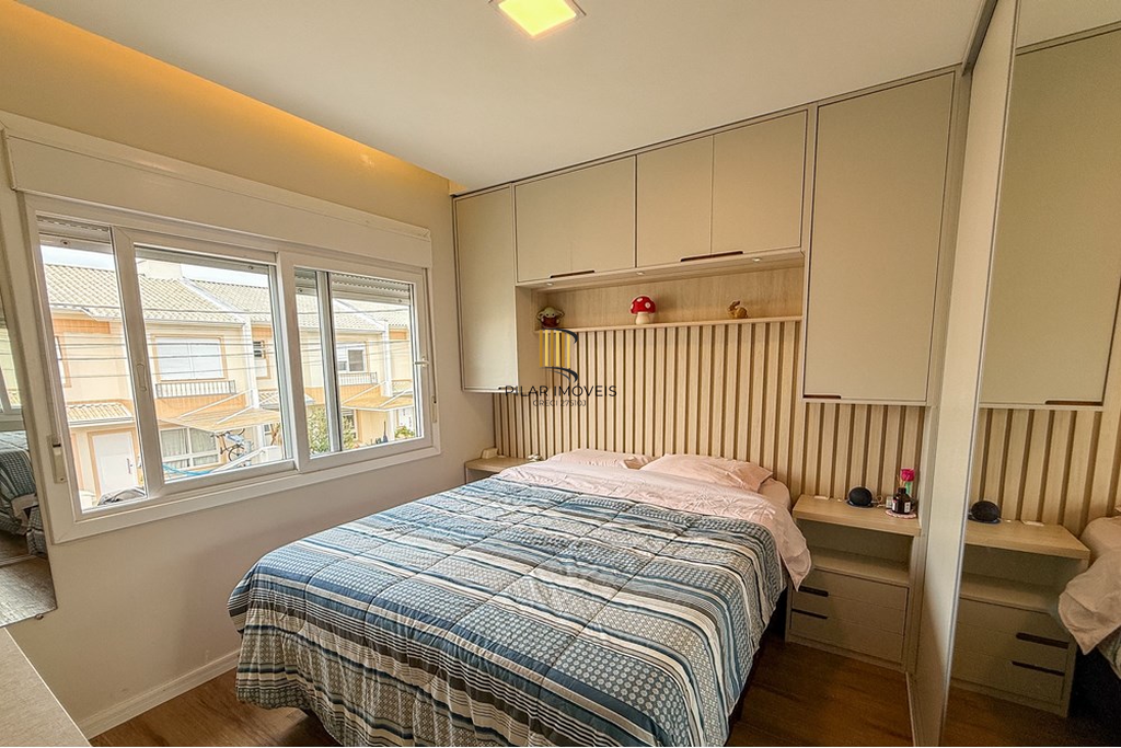 Casa 3 dormitórios no bairro Igara