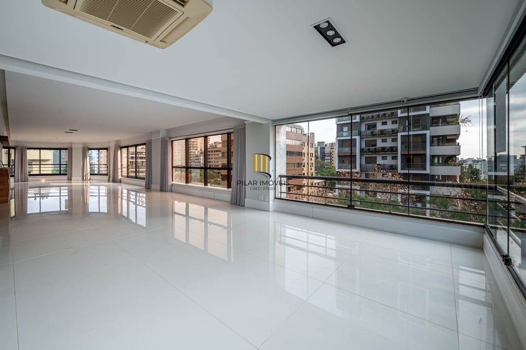 Apartamento 4 dormitórios no bairro Bela Vista