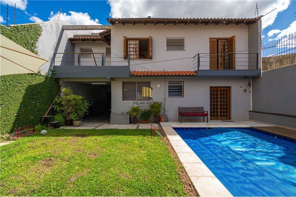 Casa 4 dormitórios no bairro Jardim Lindóia