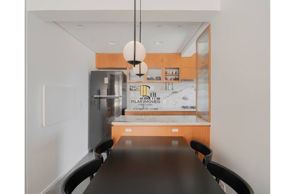 Apartamento 2 dormitórios no bairro Vila Ipiranga
