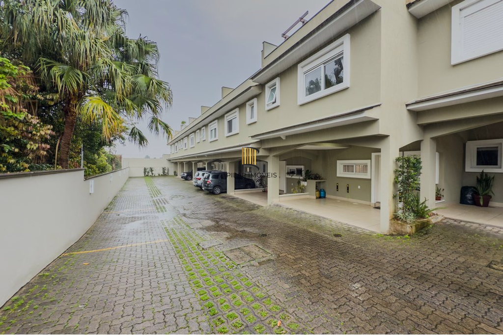 Casa de Condomínio 4 dormitórios no bairro Tristeza