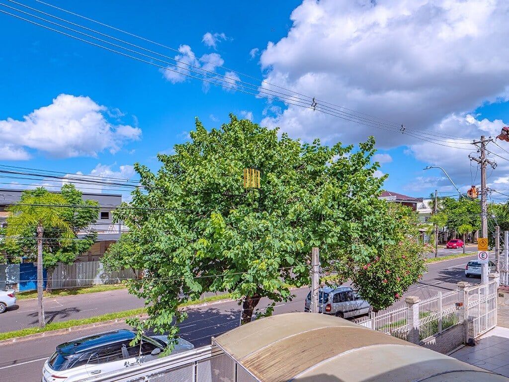 Casa 3 dormitórios no bairro Sarandi