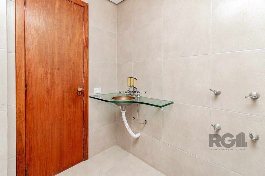 Apartamento 3 dormitórios no bairro Menino Deus