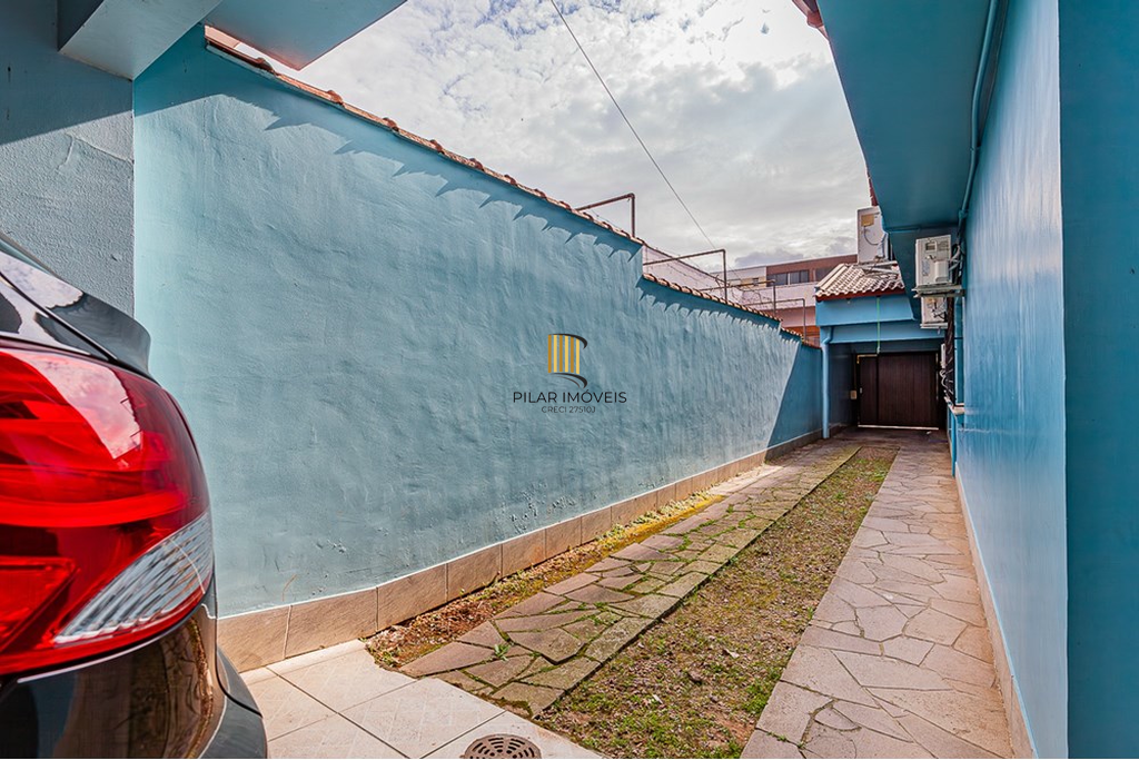 Casa 5 dormitórios no bairro Vila Ipiranga