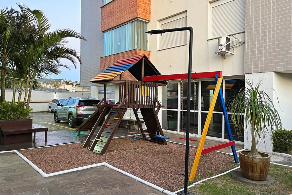 Apartamento 2 dormitórios no bairro Camaquã