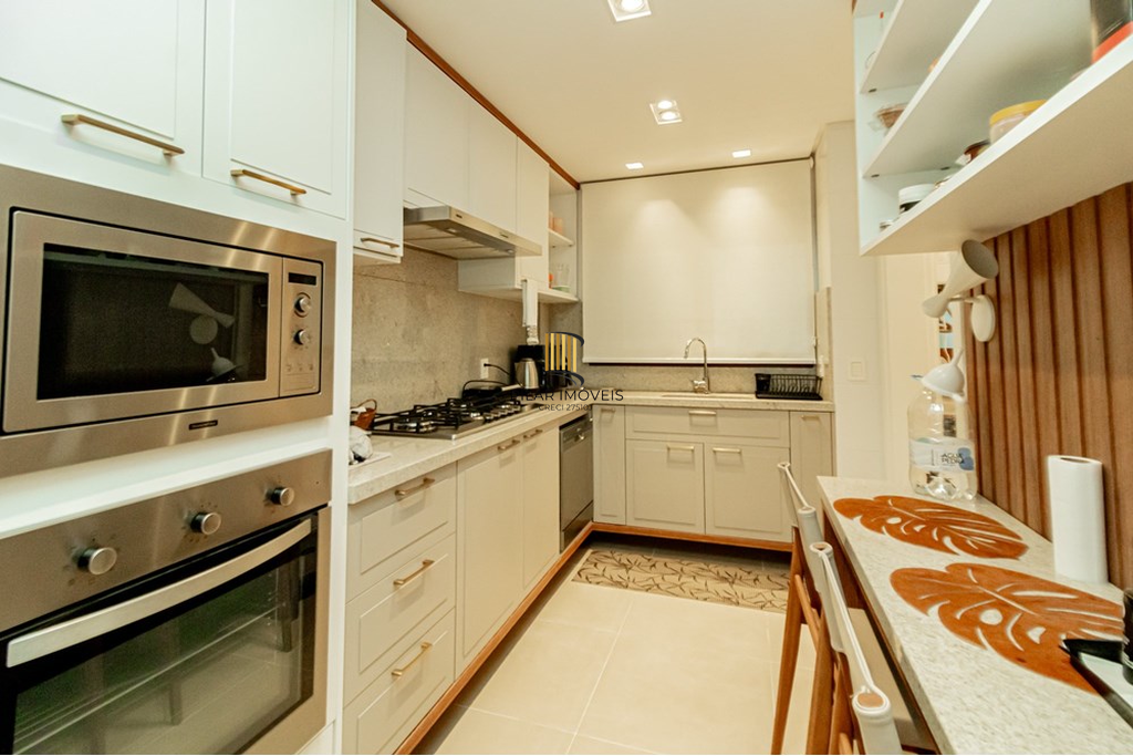 Apartamento 3 dormitórios no bairro Menino Deus