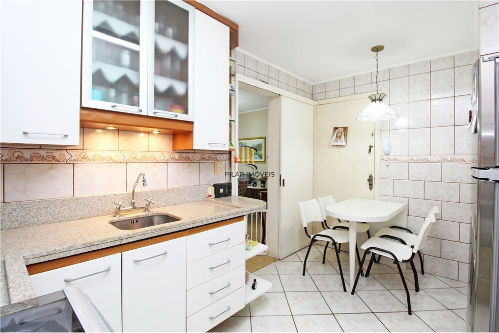 Apartamento 3 dormitórios no bairro Menino Deus