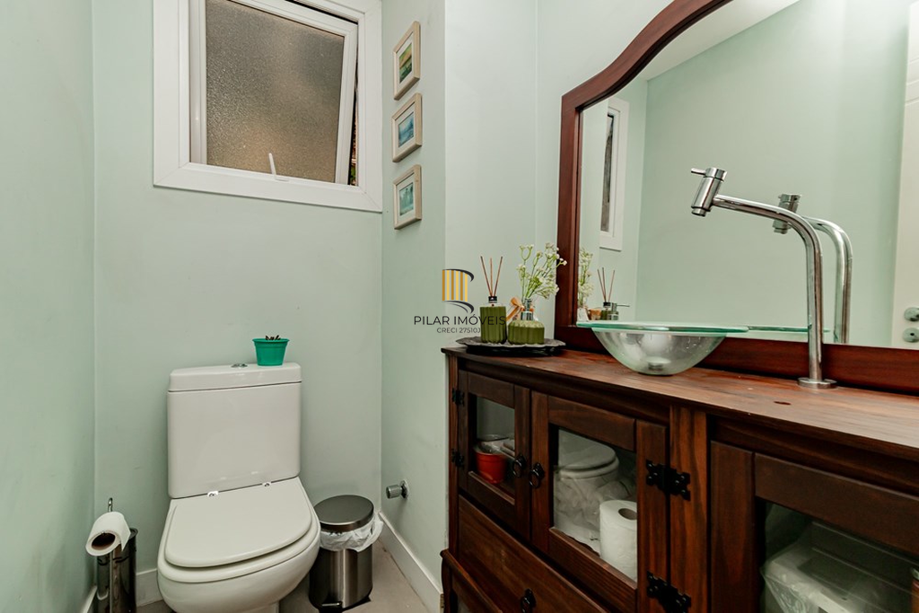 Casa 3 dormitórios no bairro Jardim Carvalho