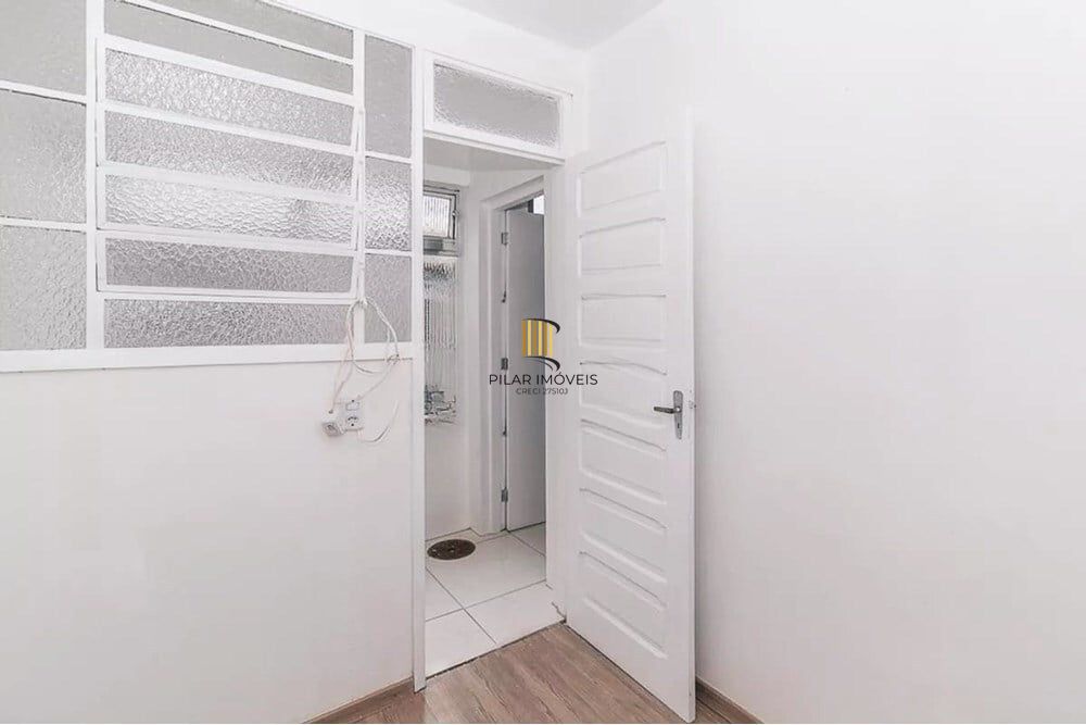 Apartamento 2 dormitórios no bairro Vila Ipiranga