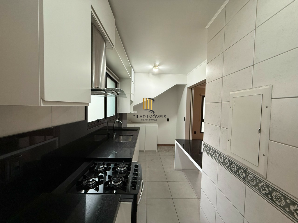 Cobertura 3 dormitórios no bairro Petrópolis