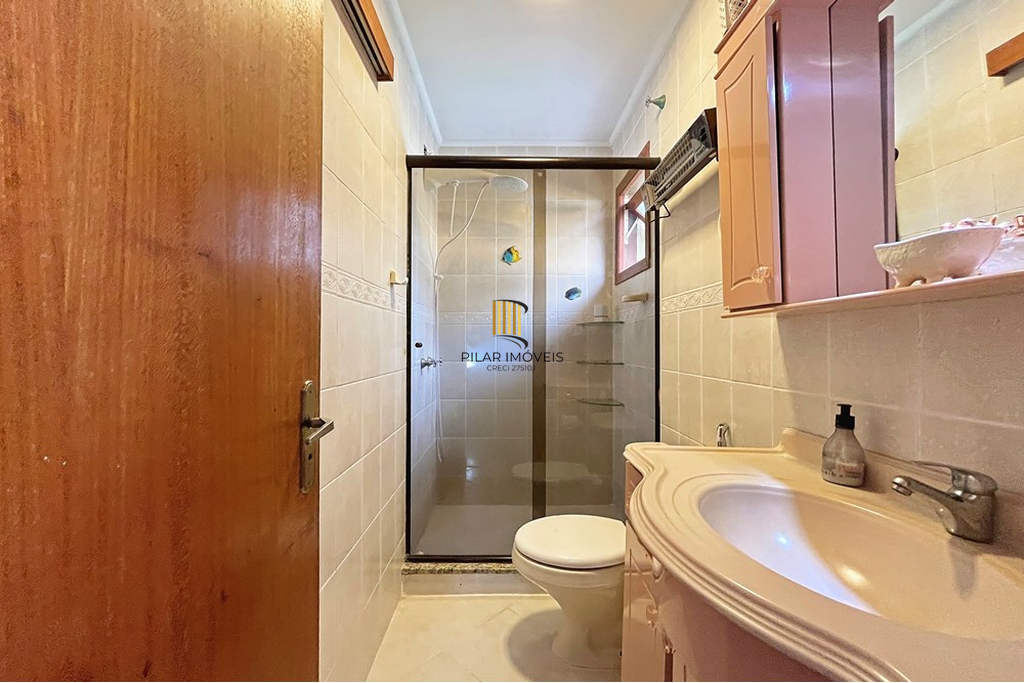 Casa de Condomínio 2 dormitórios no bairro Camaquã