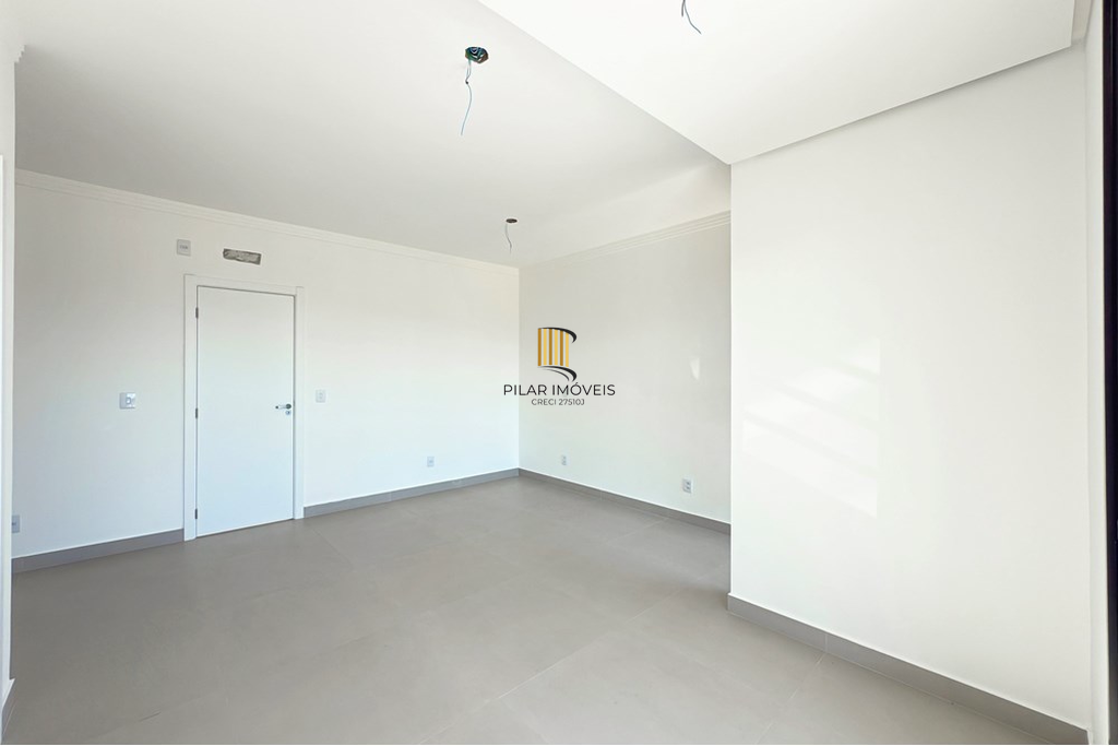 Casa 3 dormitórios no bairro Hípica