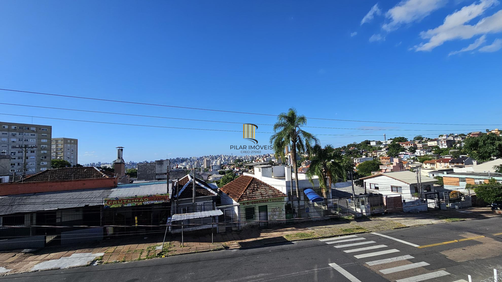 Casa 4 dormitórios no bairro Santo Antônio