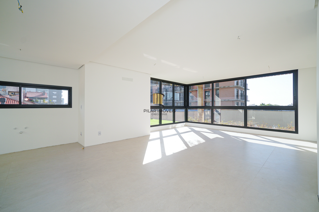 Apartamento 3 dormitórios no bairro Mont Serrat