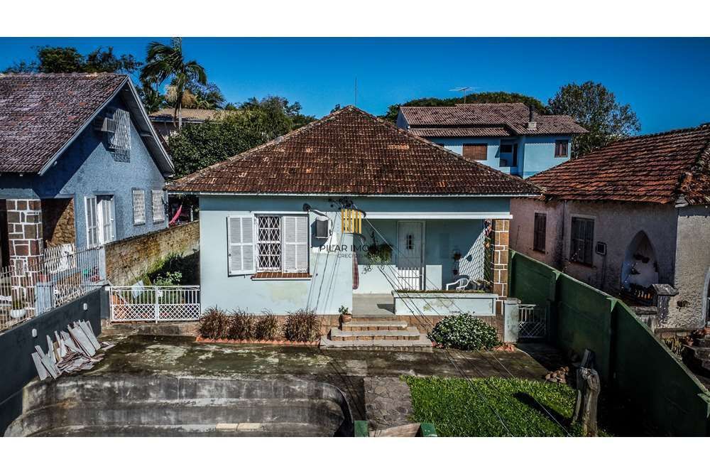 Casa 3 dormitórios no bairro Santa Tereza