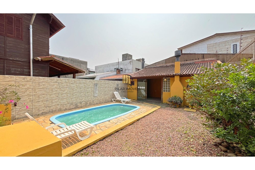 Casa 3 dormitórios no bairro Vila Nova