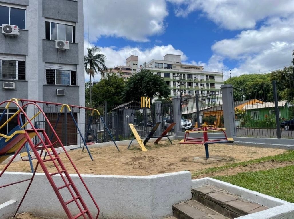 Apartamento 2 dormitórios no bairro Vila Ipiranga