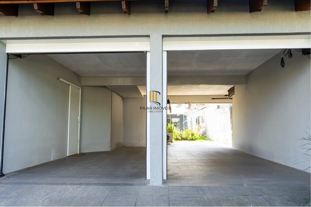 Casa 4 dormitórios no bairro Cecília