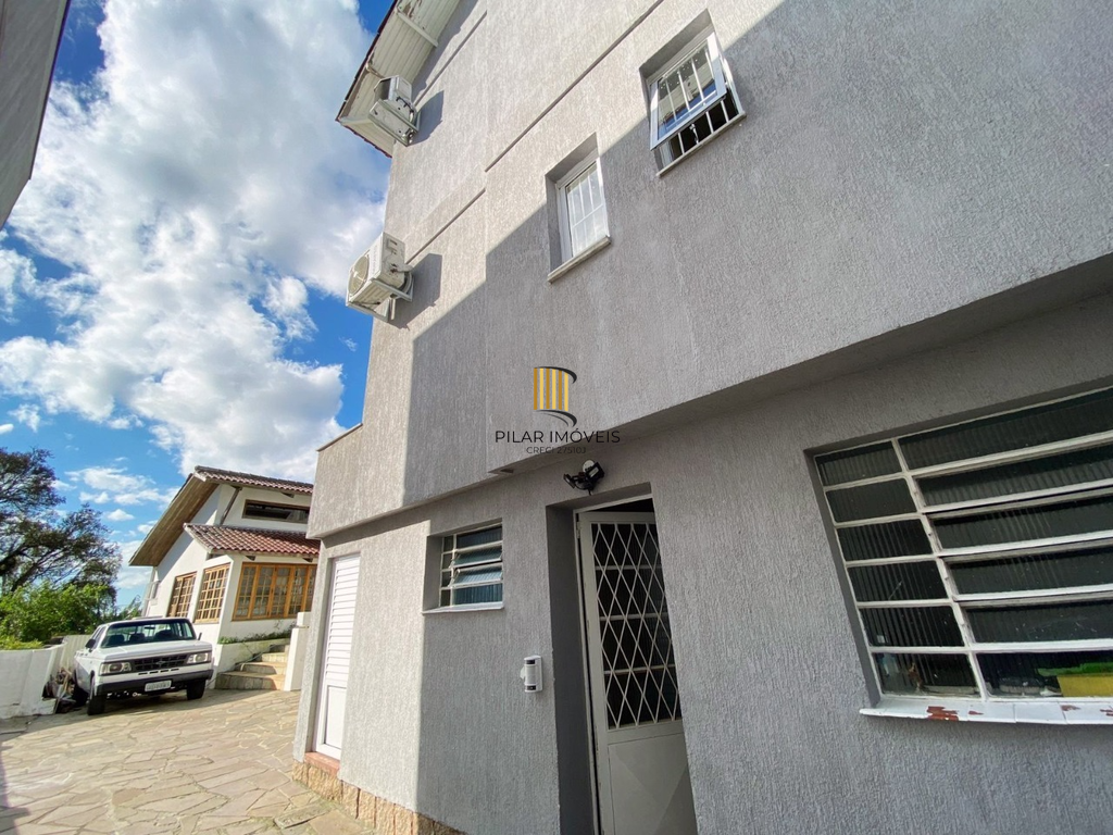 Casa 3 dormitórios no bairro Teresópolis