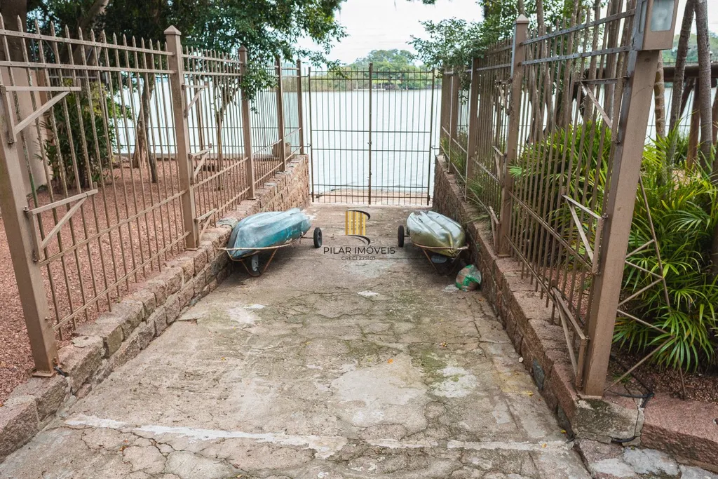 Casa de Condomínio 3 dormitórios no bairro Tristeza