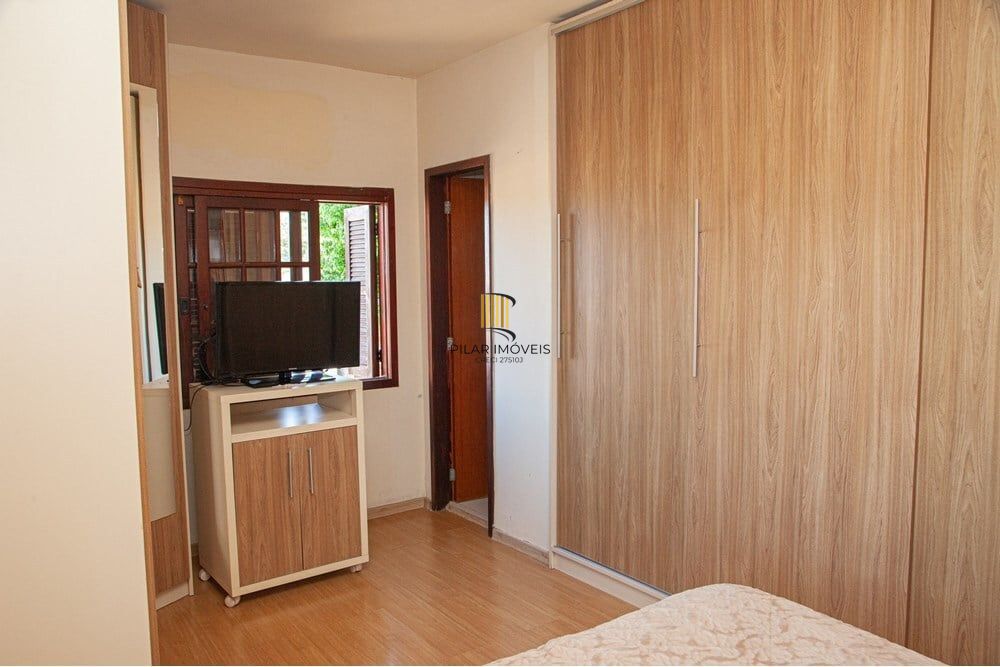Casa 2 dormitórios no bairro Fiuza