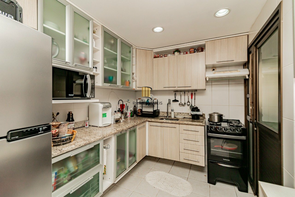 Apartamento 3 dormitórios no bairro Menino Deus