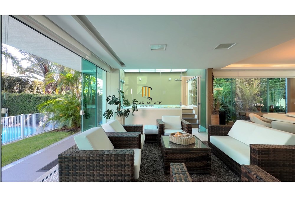 Casa de Condomínio 4 dormitórios no bairro Morada do Sol