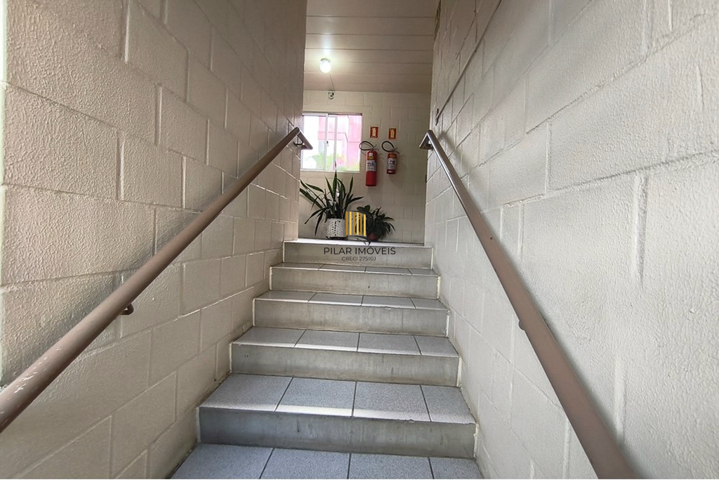 Apartamento 2 dormitórios no bairro Maria Regina