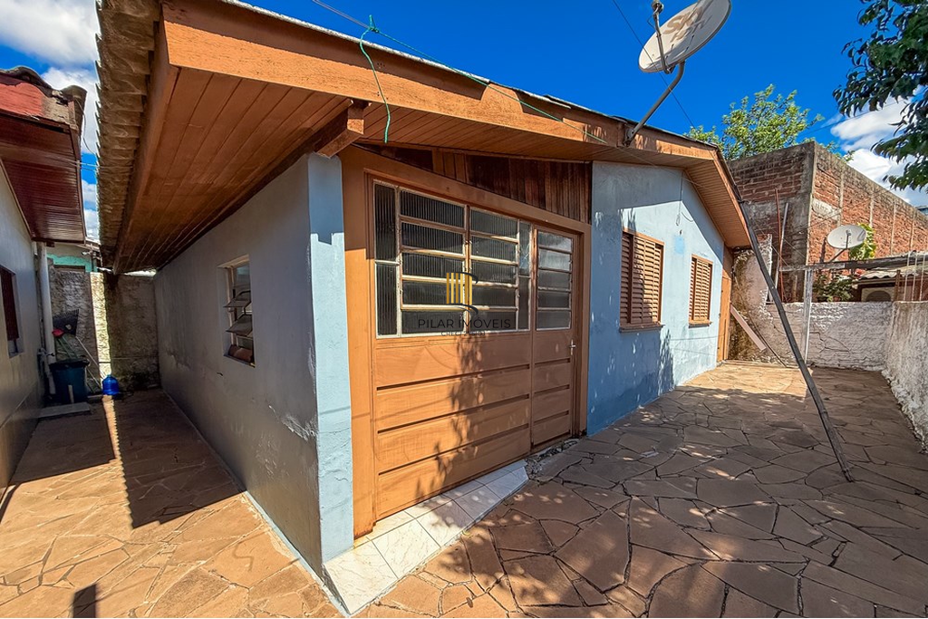 Casa 4 dormitórios no bairro Capão da Cruz