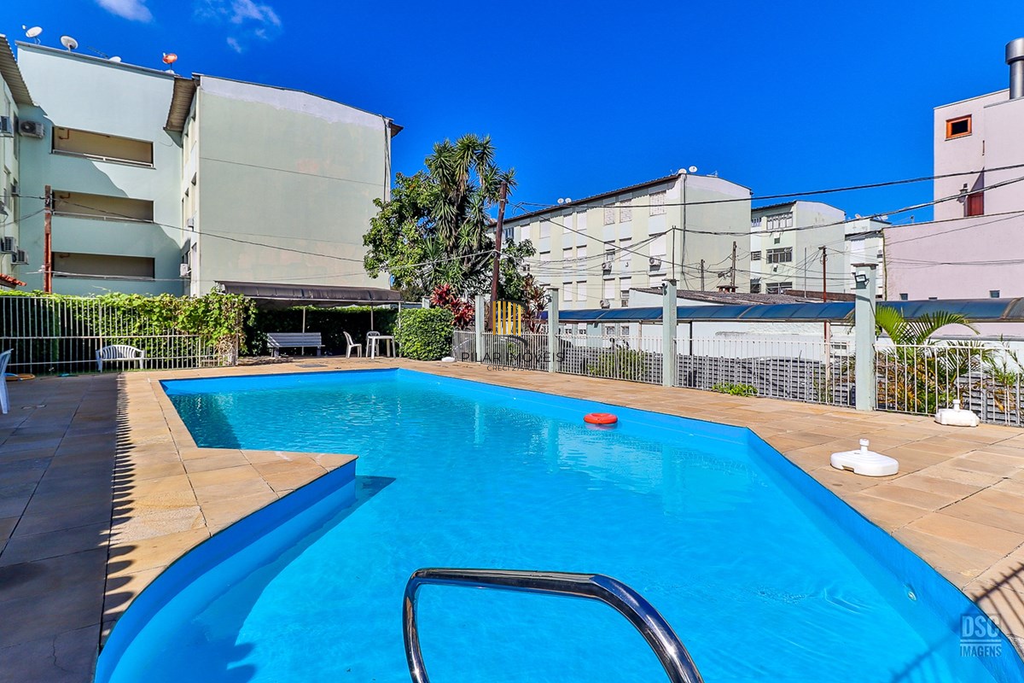 Apartamento 2 dormitórios no bairro Cavalhada
