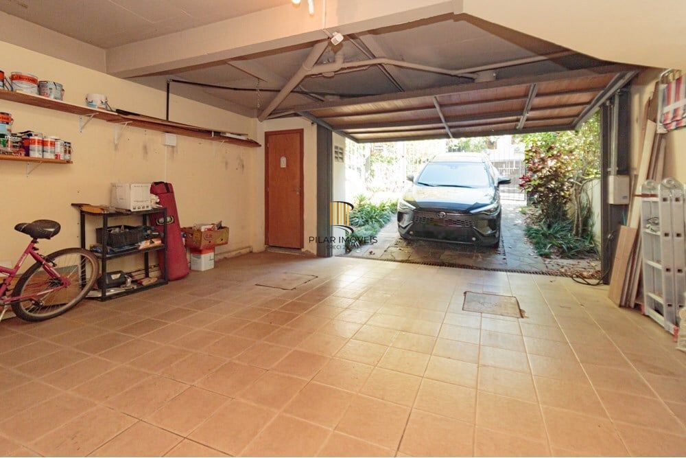 Casa 3 dormitórios no bairro Chácara das Pedras