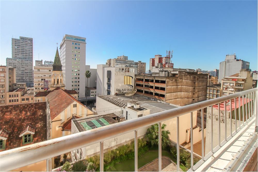 Apartamento 4 dormitórios no bairro Centro Histórico
