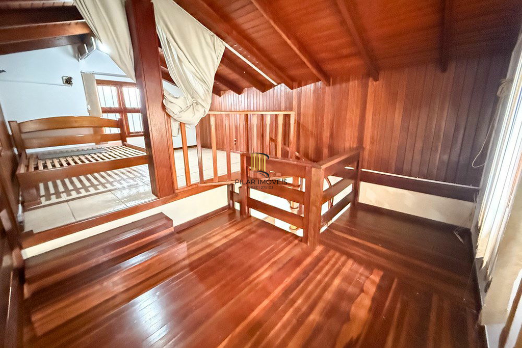 Casa 5 dormitórios no bairro São José