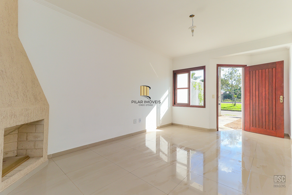 Casa 3 dormitórios no bairro Hípica