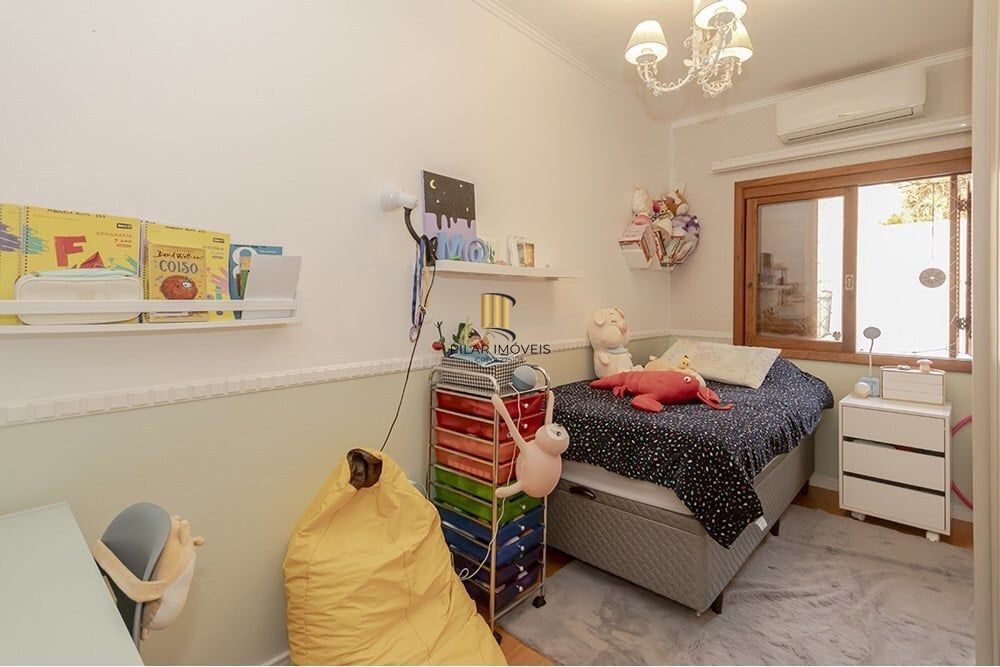 Casa 3 dormitórios no bairro Espírito Santo