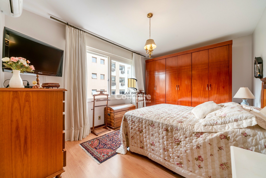 Apartamento 4 dormitórios no bairro Petrópolis