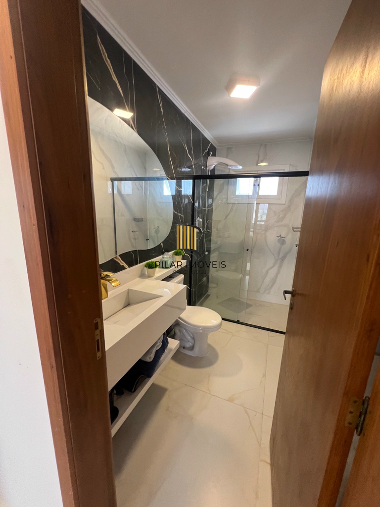 Casa 5 dormitórios no bairro Praia de Atlântida
