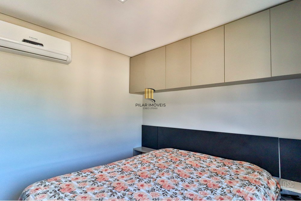 Apartamento 2 dormitórios no bairro Vila Ipiranga