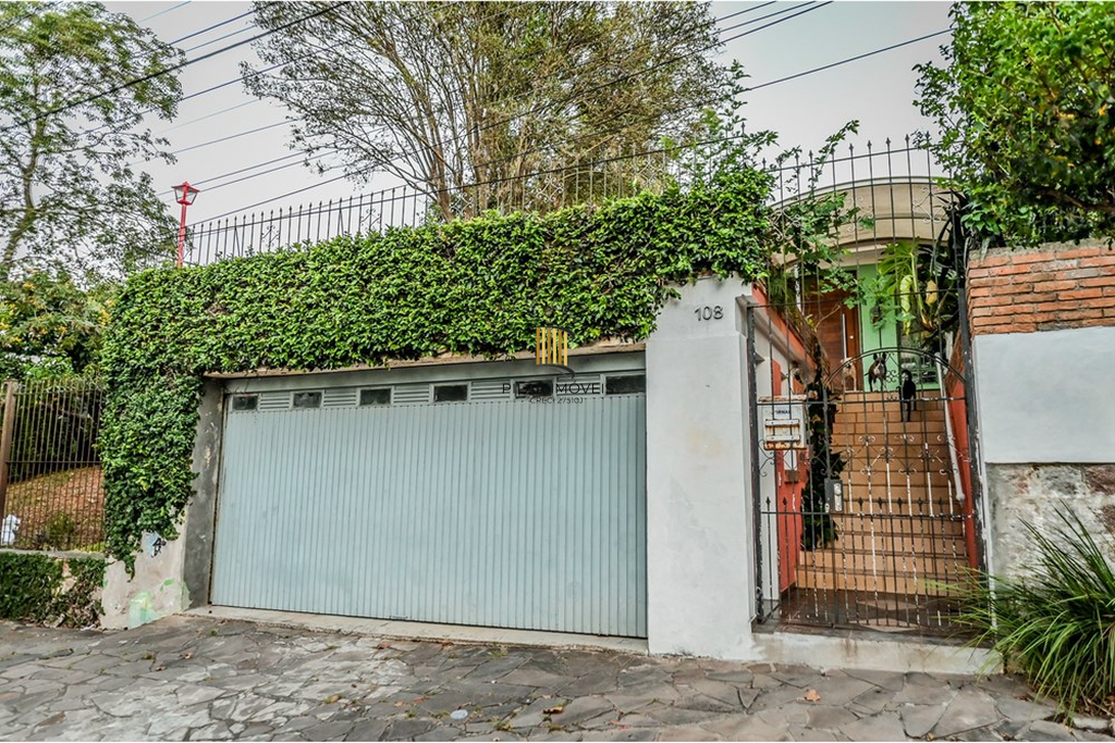 Casa de Condomínio 4 dormitórios no bairro Santa Tereza