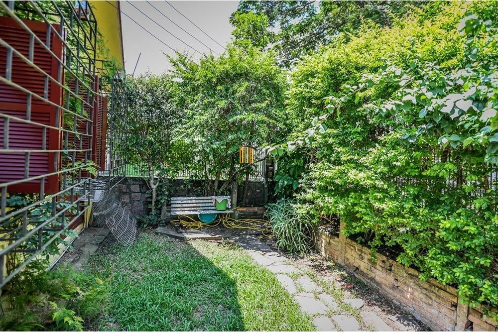 Casa de Condomínio 4 dormitórios no bairro Santa Tereza