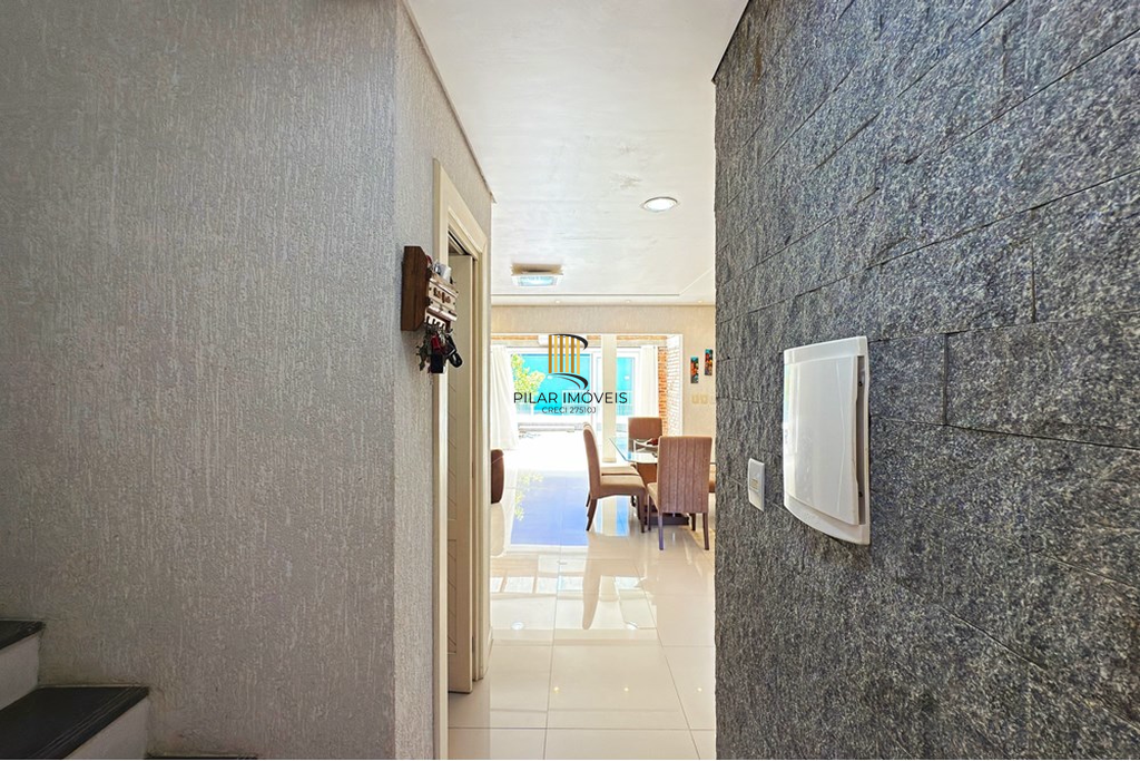 Casa 1 dormitório no bairro Hípica