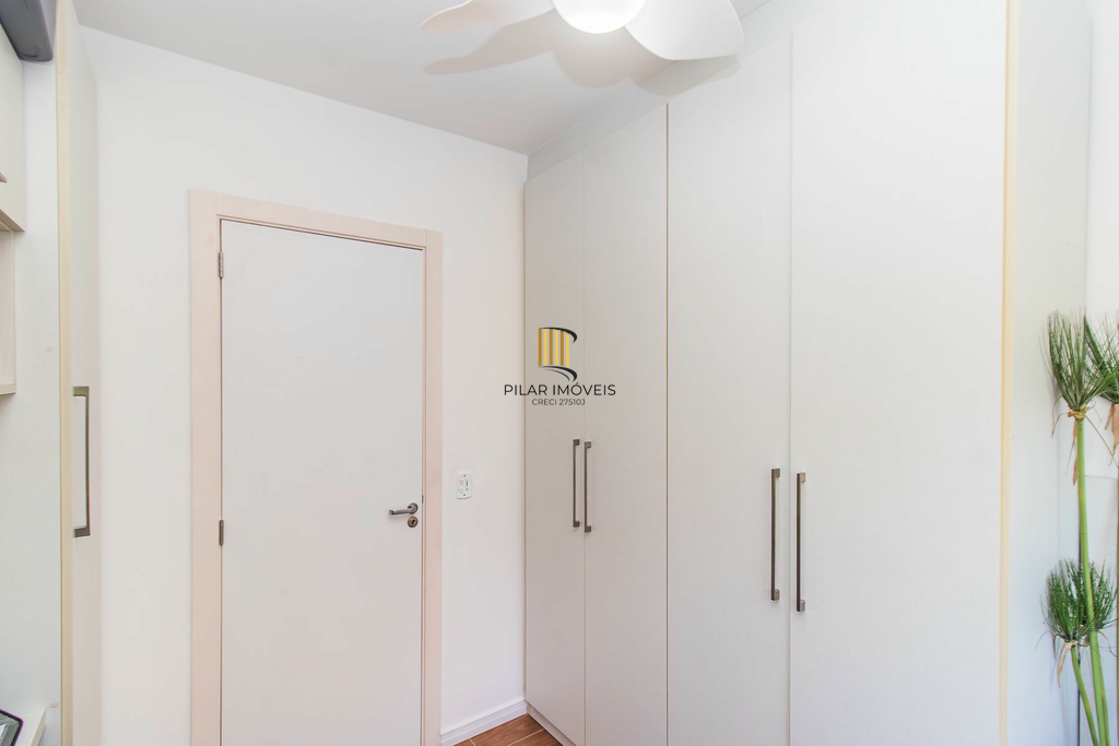 Apartamento 2 dormitórios no bairro Azenha